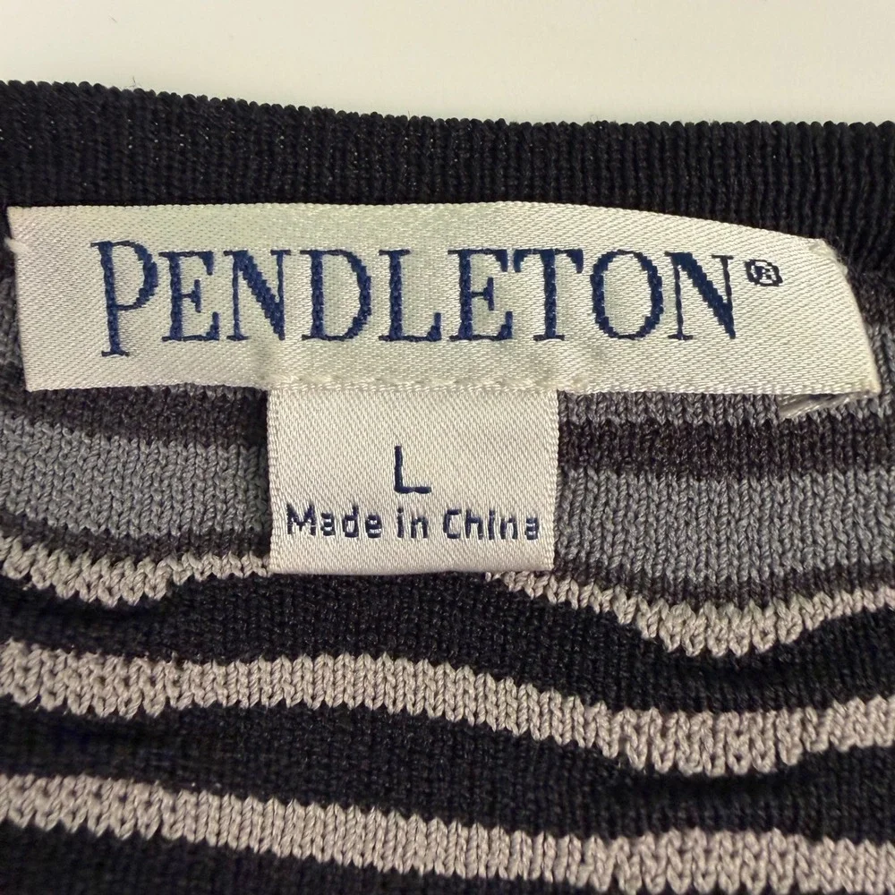 Pendleton Women's L‎ Cardigan Black Grey Cityscape Knit Button Long Sleeve